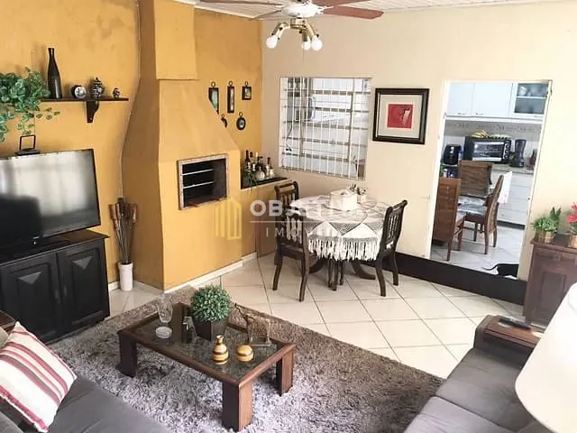 Casa com 140m² 3 quartos e 3 banheiros, à venda, no bairro Jardim Botânico em Porto Alegre