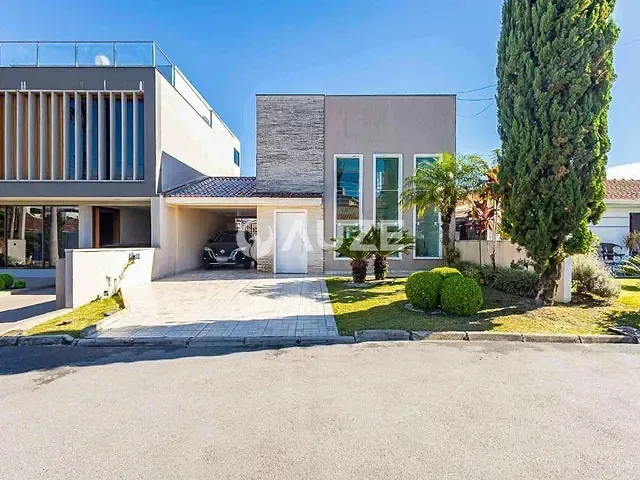 Casa com 200m² 5 quartos e 4 banheiros, à venda, no bairro São Braz em Curitiba