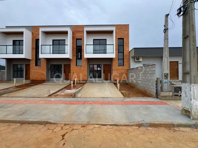 Casa 2 quartos e 2 banheiros, para alugar, no bairro Vila Flor em Capivari de Baixo