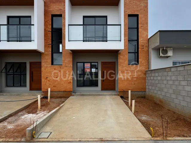 Casa 2 quartos e 2 banheiros, para alugar, no bairro Vila Flor em Capivari de Baixo