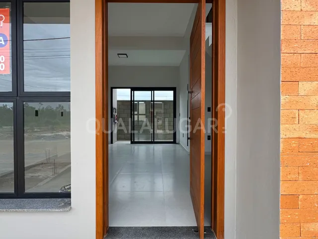 Casa 2 quartos e 2 banheiros, para alugar, no bairro Vila Flor em Capivari de Baixo