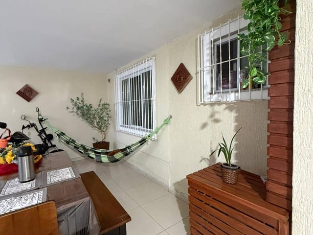 Casa 2 quartos e 1 banheiro, à venda, no bairro Serramar em Rio das Ostras