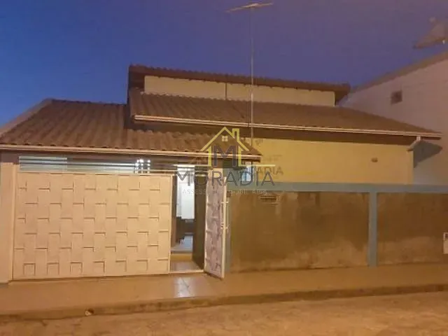 Casa com 288m² 2 quartos e 1 banheiro, à venda, no bairro Vila Pádua  em Monte Santo de Minas