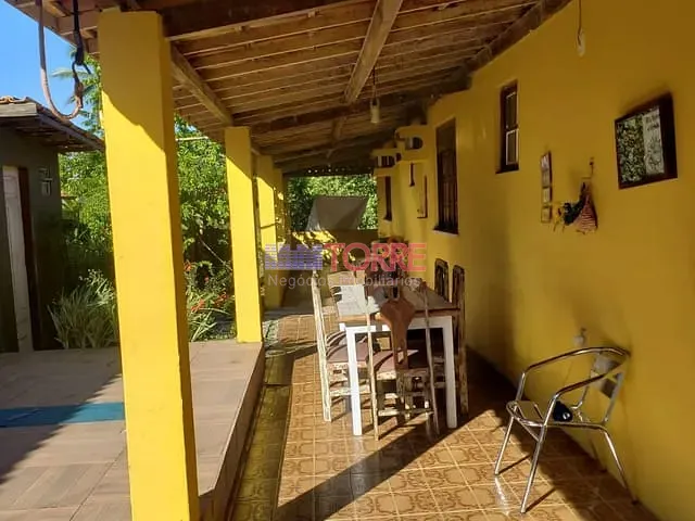 Casa 4 quartos e 6 banheiros, à venda, no bairro Olivença em Ilhéus