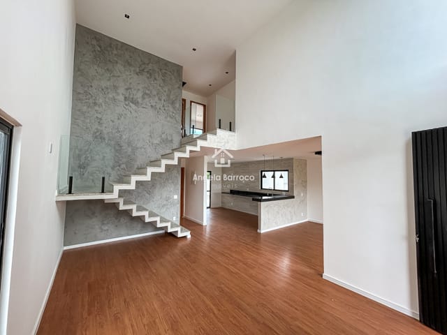 Casa com 395m² 4 quartos e 4 banheiros, à venda, no bairro Ubatiba em Maricá