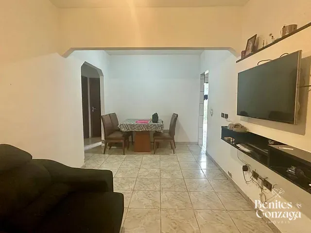 Casa com 122m² 3 quartos e 2 banheiros, à venda, no bairro Jardim Tupinambá em Maringá