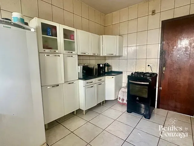 Casa com 122m² 3 quartos e 2 banheiros, à venda, no bairro Jardim Tupinambá em Maringá