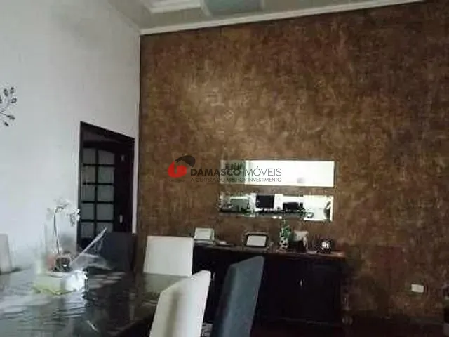 Casa com 350m² 4 quartos e 1 banheiro, à venda, no bairro Osvaldo Cruz em São Caetano do Sul