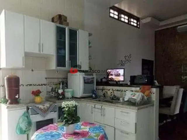 Casa com 350m² 4 quartos e 1 banheiro, à venda, no bairro Osvaldo Cruz em São Caetano do Sul