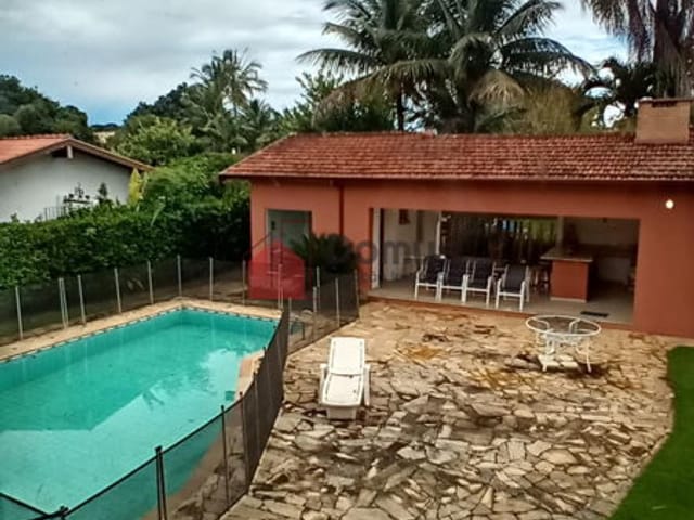 Casa com 1280m², à venda, no bairro Nossa Senhora do Perpétuo Socorro em Pindamonhangaba