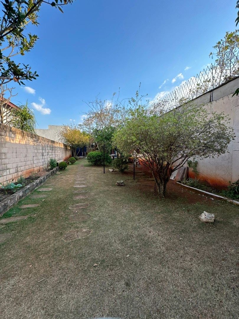 Casa, 3 quartos, 258 m² - Foto 32