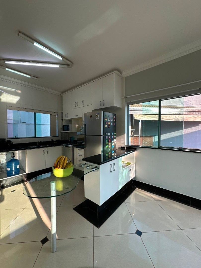 Casa, 3 quartos, 258 m² - Foto 7