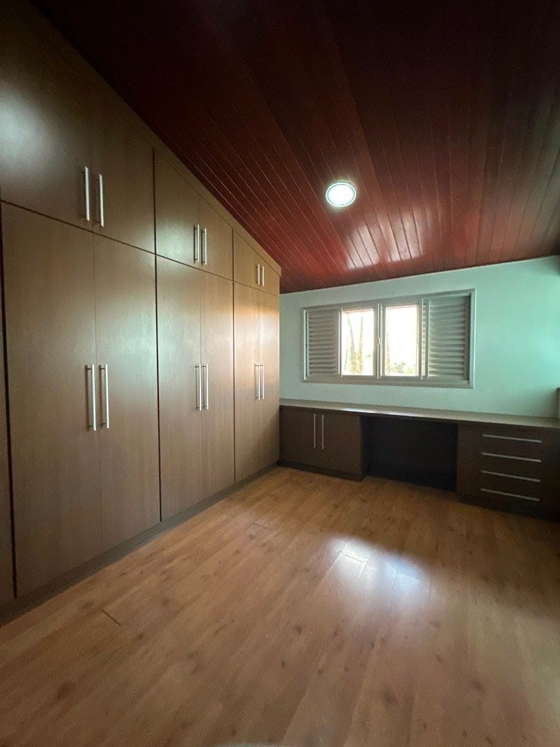 Casa, 3 quartos, 258 m² - Foto 23