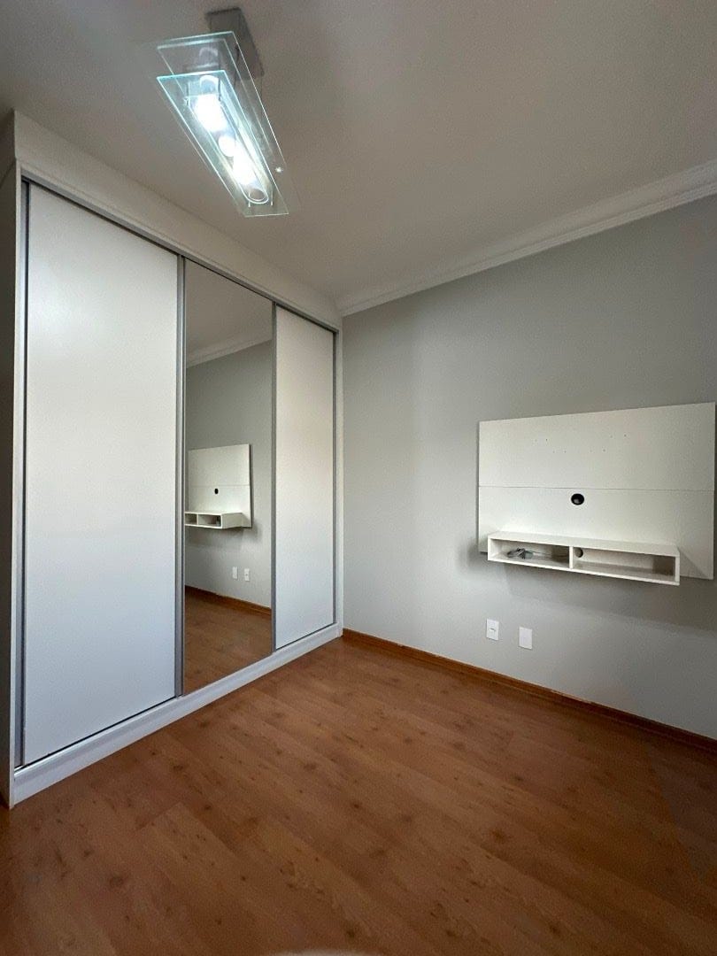 Casa, 3 quartos, 258 m² - Foto 17