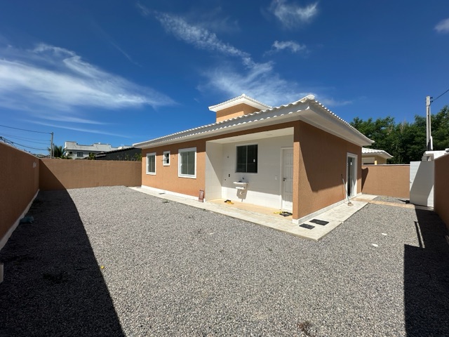 CASA A VENDA 3 QUARTOS: 1 SUITE COM CLOSET NO BARROCO