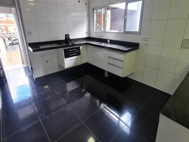 Casa 2 quartos e 1 banheiro, para alugar, no bairro Vila Sabrina em São Paulo
