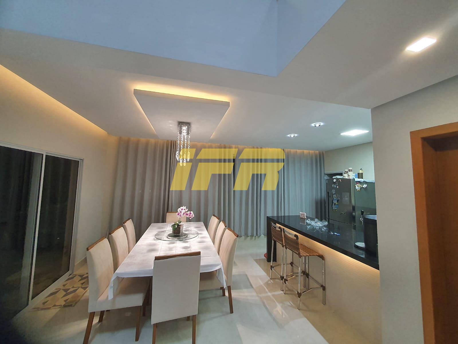 Casa, 4 quartos, 257 m² - Foto 8