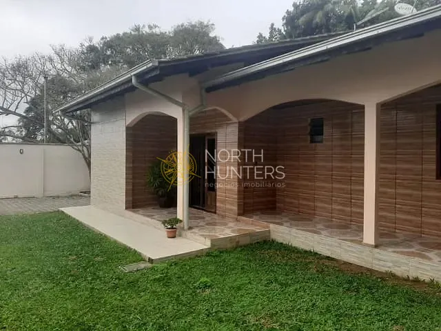 Casa com 3544m² 3 quartos e 2 banheiros, à venda, no bairro Boa Vista em Joinville