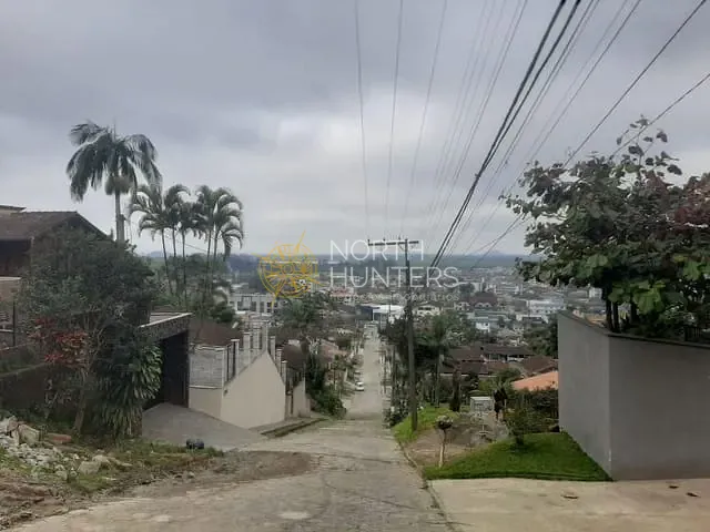 Casa com 3544m² 3 quartos e 2 banheiros, à venda, no bairro Boa Vista em Joinville