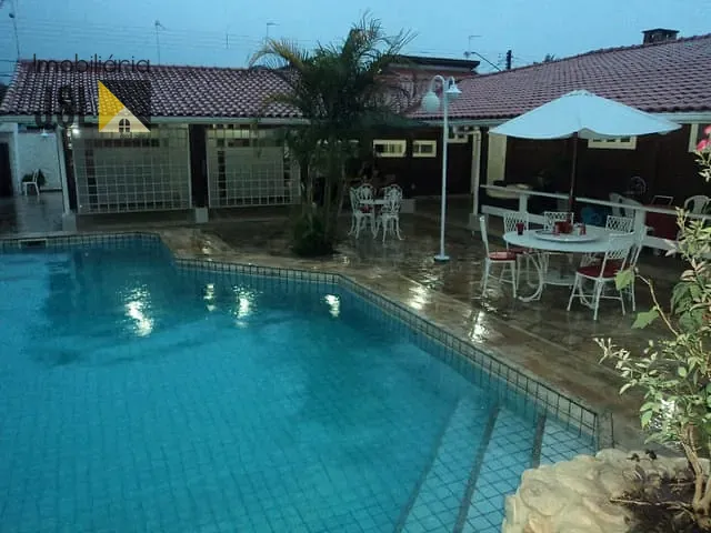 Casa com 975m² 3 quartos e 1 banheiro, à venda, no bairro Vila Resende em Caçapava