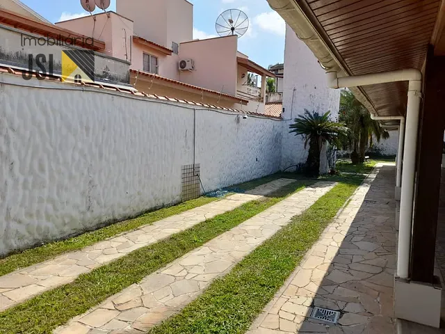 Casa com 975m² 3 quartos e 1 banheiro, à venda, no bairro Vila Resende em Caçapava