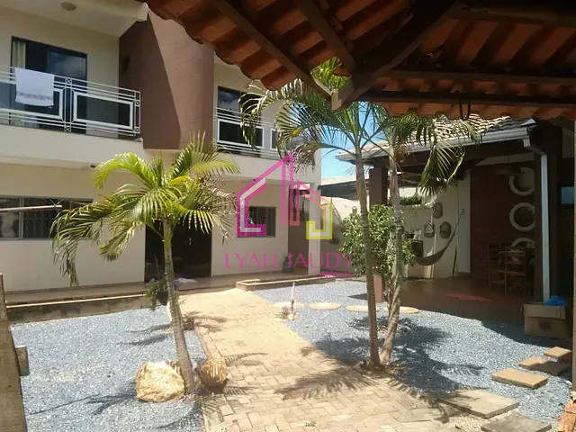 Sobrado com 360m² 4 quartos e 3 banheiros, à venda, no bairro Santa Cruz II em Cuiabá