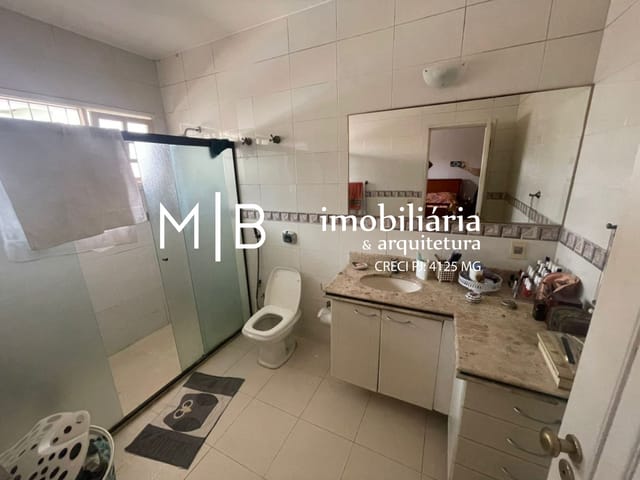 Casa 4 quartos e 3 banheiros, à venda, no bairro JARDIM SANTA CRISTINA em CATAGUASES