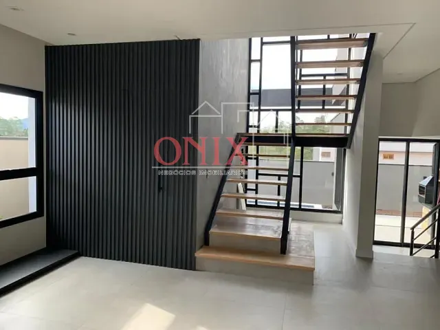 Casa com 290m², à venda, no bairro Cézar de Souza em Mogi das Cruzes