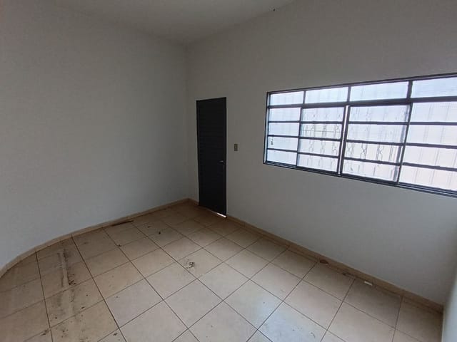 Foto do Casa - Casa com 1 dormitório para alugar, 10 m² - Olinda - Uberaba/MG | ZUCATO IMOBILIARIA LTDA