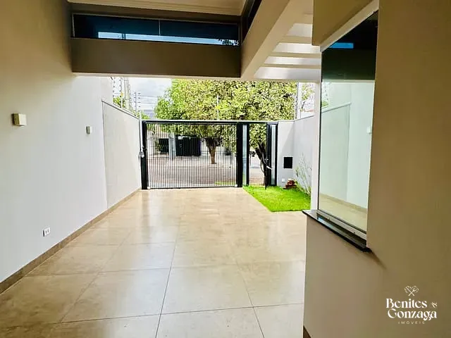 Casa 3 quartos e 2 banheiros, à venda, no bairro Jardim Dias I em Maringá