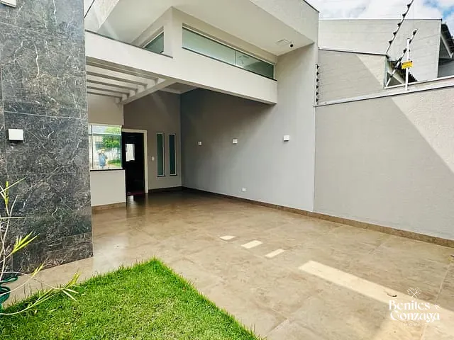Casa 3 quartos e 2 banheiros, à venda, no bairro Jardim Dias I em Maringá