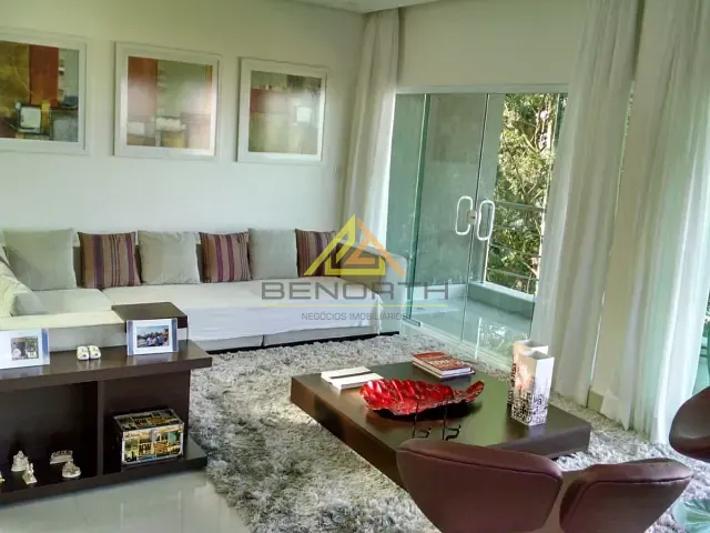 Casa com 810m² 6 quartos e 4 banheiros, à venda, no bairro Jardim Ibiratiba em São Paulo