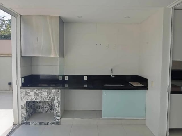 Casa 3 quartos e 3 banheiros, para alugar, no bairro Fazenda Rodeio em Mogi das Cruzes