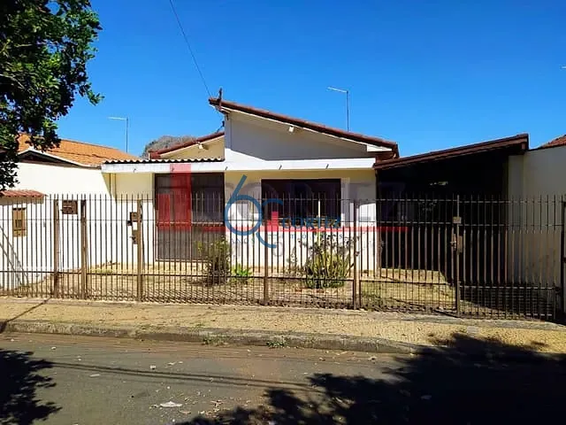 Casa com 333m², à venda, no bairro Vila Saibreiro em Rio Claro