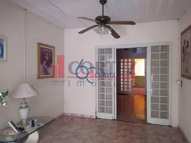 Casa com 333m², à venda, no bairro Vila Saibreiro em Rio Claro