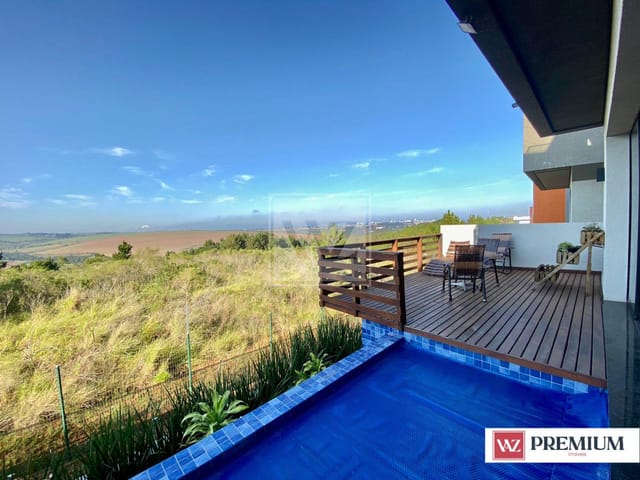 Casa com 380m² 3 quartos e 5 banheiros, à venda, no bairro Jardim Carvalho em Ponta Grossa