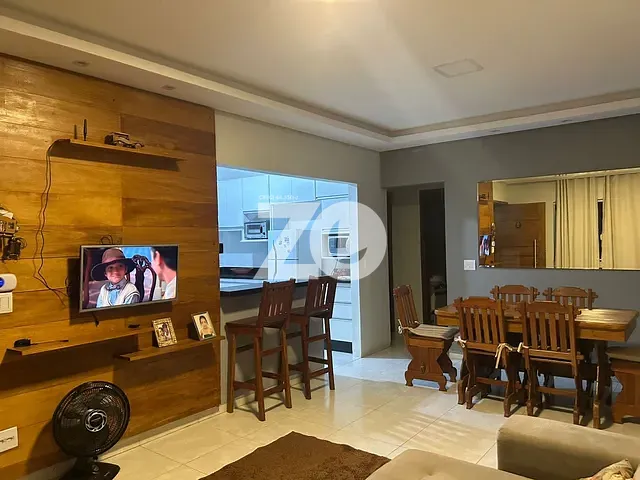 Casa com 200m² 2 quartos e 2 banheiros, à venda, no bairro Conjunto Habitacional Isaura Pitta Garms em Bauru