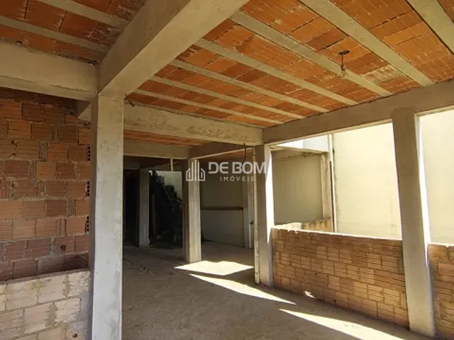 Casa com 249m² 3 quartos e 2 banheiros, à venda, no bairro Jardim Centenário em Poços de Caldas