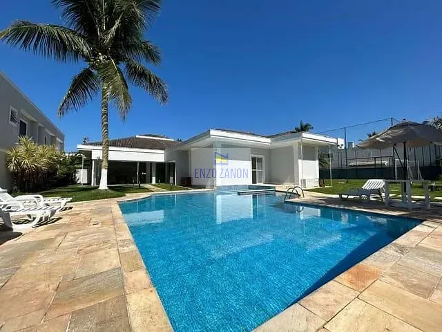 Casa com 2000m² 7 quartos e 2 banheiros, à venda ou para alugar, no bairro Jardim Acapulco em Guarujá