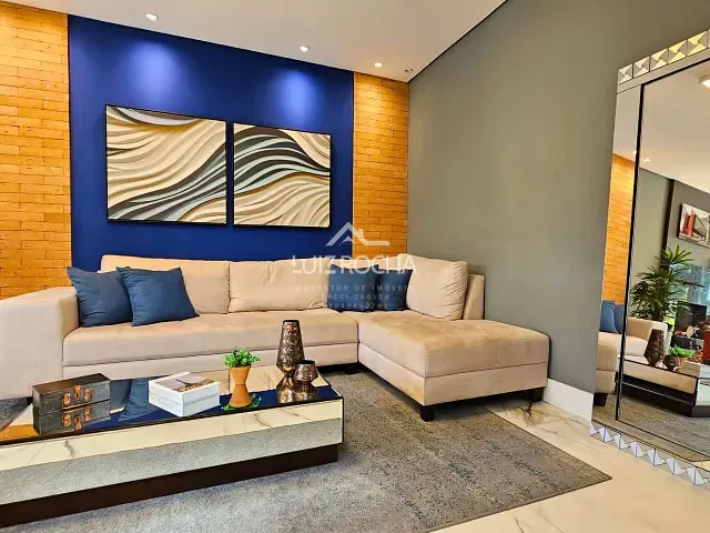 Casa com 353m² 3 quartos e 5 banheiros, à venda, no bairro Granja Viana II em Cotia