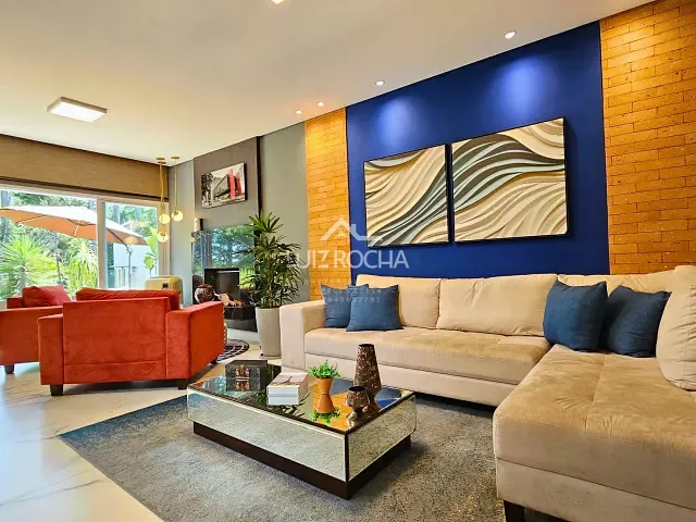 Casa com 353m² 3 quartos e 5 banheiros, à venda, no bairro Granja Viana II em Cotia