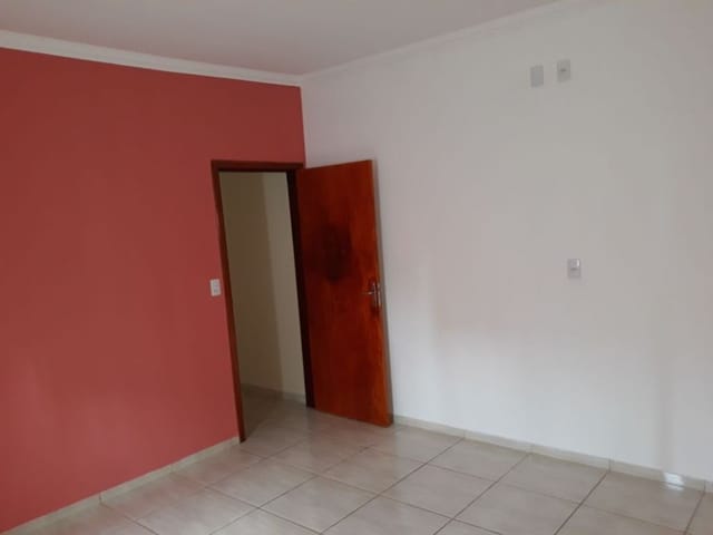 Casa com 150m² 2 quartos e 1 banheiro, à venda, no bairro Loteamento Santa Cruz em Tatuí