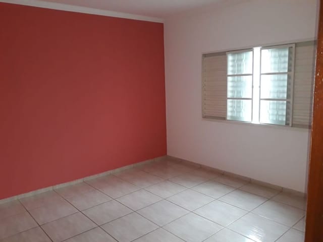Casa com 150m² 2 quartos e 1 banheiro, à venda, no bairro Loteamento Santa Cruz em Tatuí