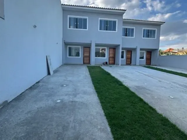 Casa com 200m² 2 quartos e 2 banheiros, à venda, no bairro JARDIM ATLÂNTICO CENTRAL  em Maricá