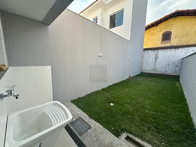 Casa com 200m² 2 quartos e 2 banheiros, à venda, no bairro JARDIM ATLÂNTICO CENTRAL  em Maricá