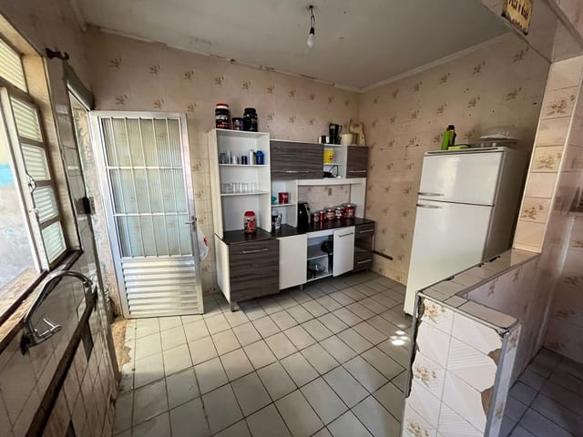 Casa com 325m² 2 quartos e 1 banheiro, à venda, no bairro Jardim Lisa em Campinas