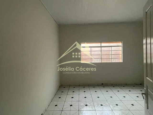 Casa com 420m² 4 quartos e 1 banheiro, à venda, no bairro Vila Pirineu em Várzea Grande