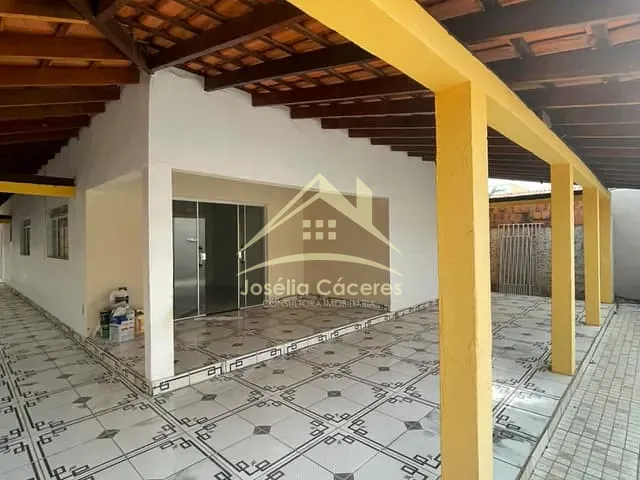 Casa com 420m² 4 quartos e 1 banheiro, à venda, no bairro Vila Pirineu em Várzea Grande