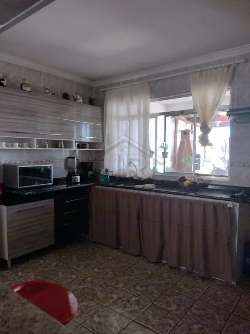 Casa, 3 quartos, 222 m² - Foto 4
