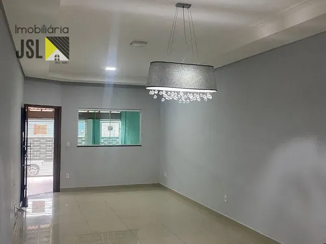 Casa com 175m² 2 quartos e 3 banheiros, à venda, no bairro Parque do Museu em Caçapava
